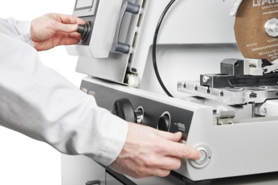 QCUT 200A Automatic Precision Cut-off Machine